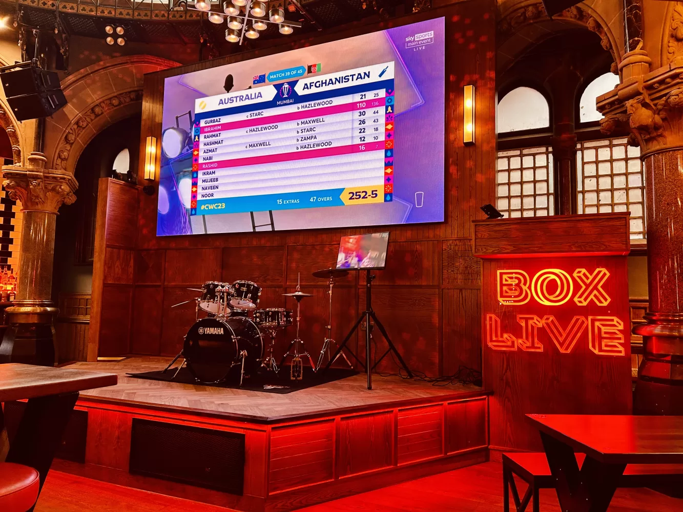 Box-Nottingham-Large-LED-Screen